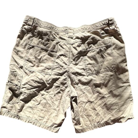 COLUMBIA x Mens Tan Flat Front Outdoor Chino Shorts Size 40W - Picture 2 of 8